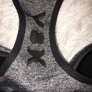 Victoria's Secret Intimates & Sleepwear - SALE🌼Victoria’s Secret Zipper Front Sports Bra Victoria's Secret Intimates & Sleepwear - SALE🌼Victoria’s Secret Zipper Front Sports Bra
